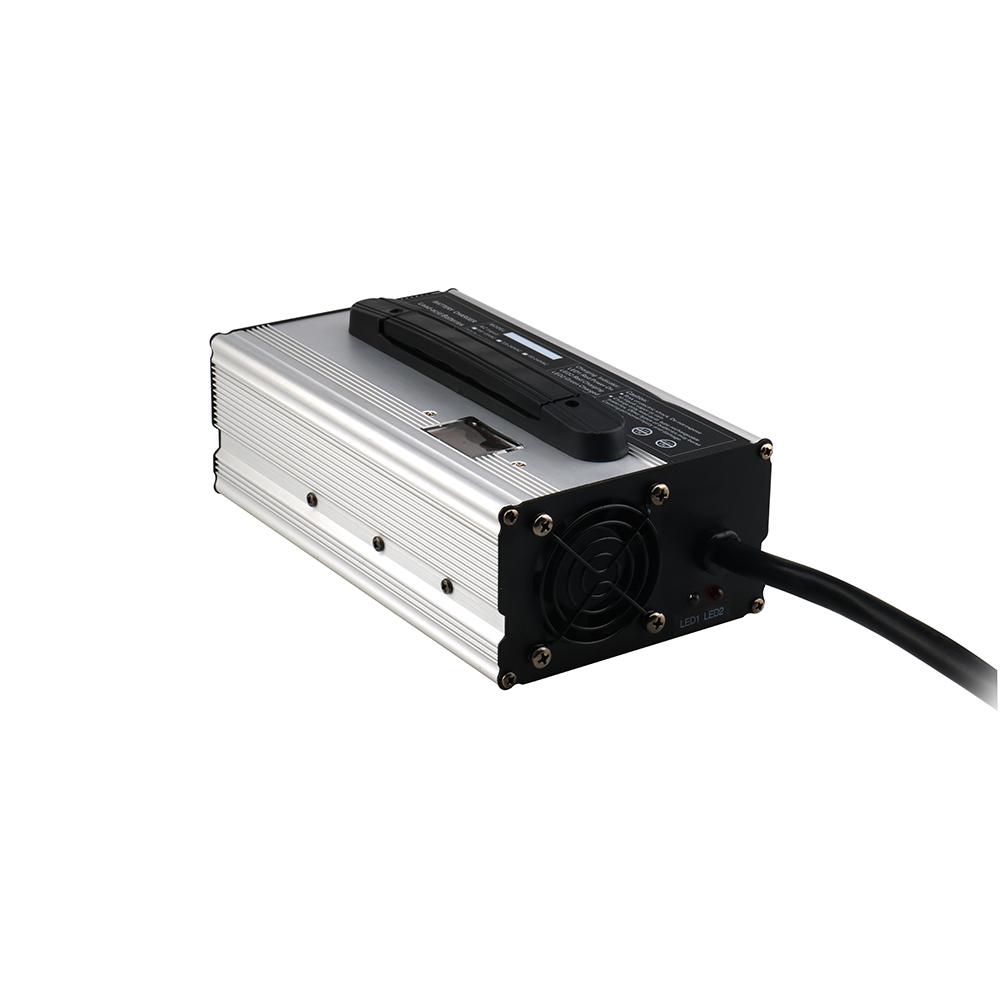 DL900 LiFePO4 고속 충전기 48V 15A 9 - Fast Ev Charger 리뷰 및 가격